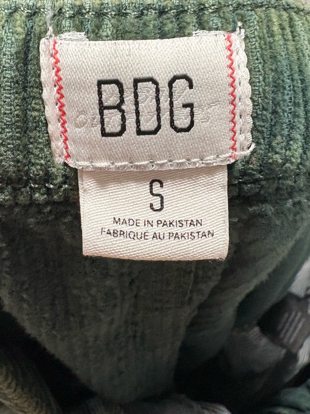 Urban Outfitters BDG Station Cocoon Corduroy Baggy Barrel Leg Cargo Pants - Picture 7 of 9
